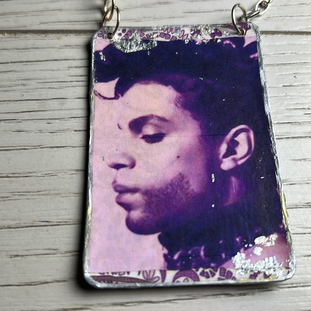 Prince Brass Ornament - Picture 2 of 4
